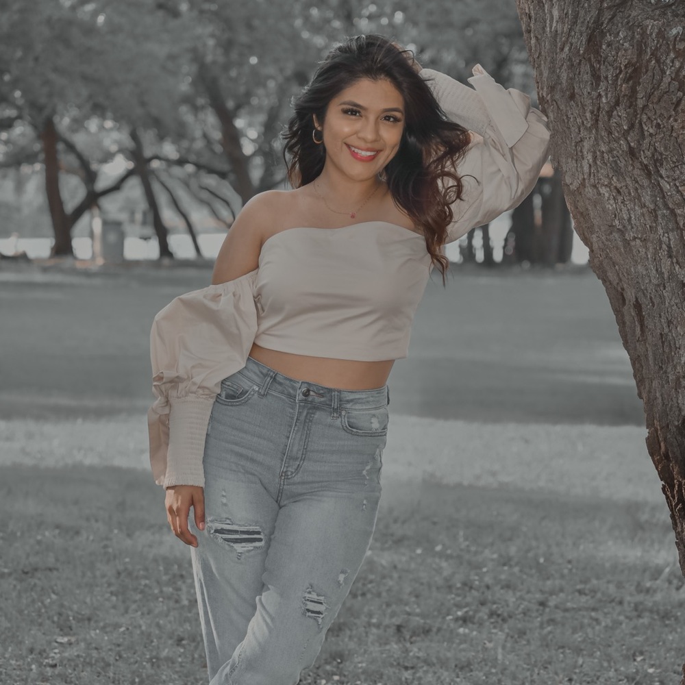 Top - Picture 2 of 2